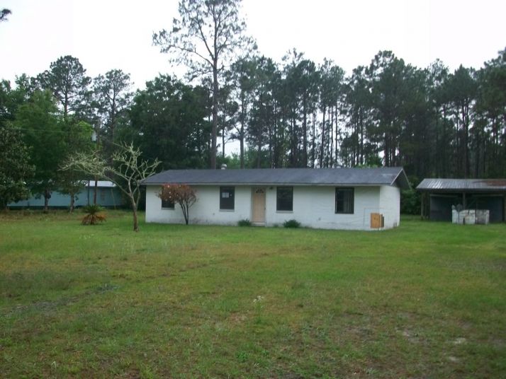 547 N Canal Dr, Port Saint Joe, FL 32456