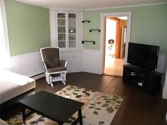 4 Skeetfield Road, Oxford, ME 04270