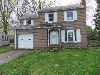 2534 15th St, Cuyahoga Falls, OH 44223