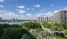 21205 YACHT CLUB DR # 804 Miami, FL 33180