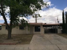 1937 Bellamah Dr, Las Cruces, NM 88005