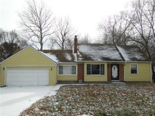 2227 Vivion Road, Kansas City, MO 64118