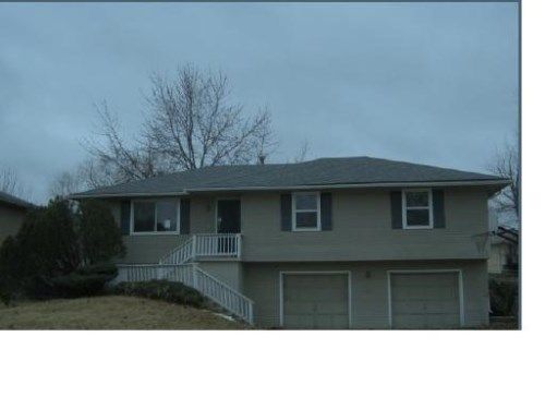 406 Chapel Rd, Warrensburg, MO 64093
