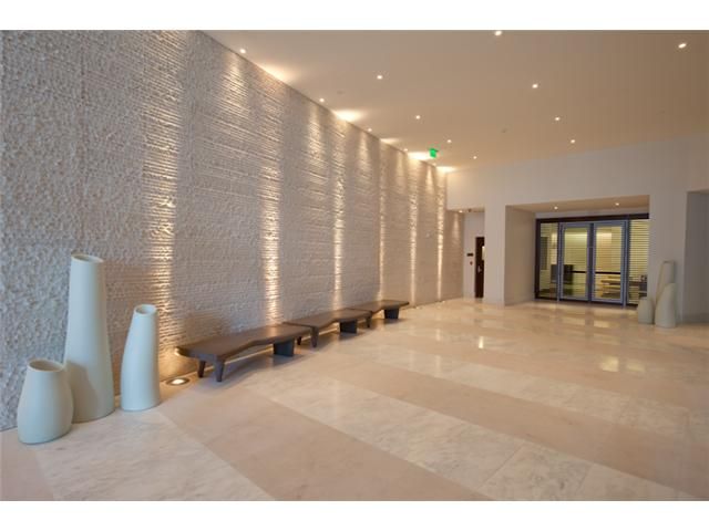 200 BISCAYNE BLVD WY # 3902, Miami, FL 33131