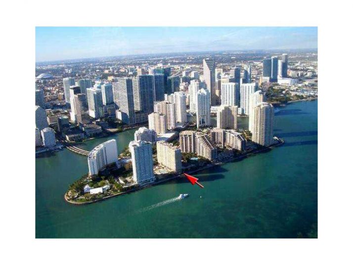 770 CLAUGHTON ISLAND DR # PH-12, Miami, FL 33131