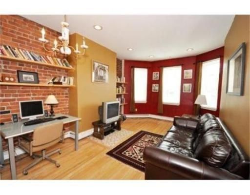 Riverway #19, Boston, MA 02115