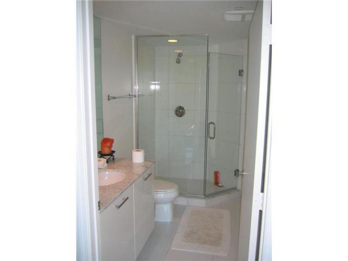 55 6 ST # 3901, Miami, FL 33131