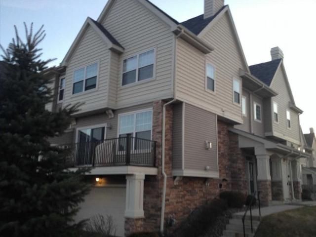 2401 Ne 121st Cir G, Minneapolis, MN 55449