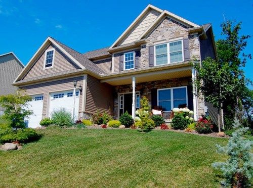 73 Gentle Dr, East Earl, PA 17519