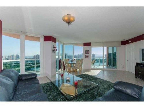 3370 HIDDEN BAY DR # PH3007, Miami, FL 33180