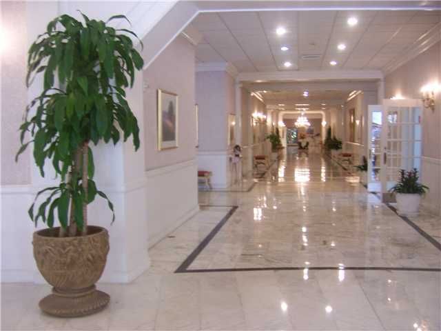 3800 S OCEAN DR # 702, Hollywood, FL 33019