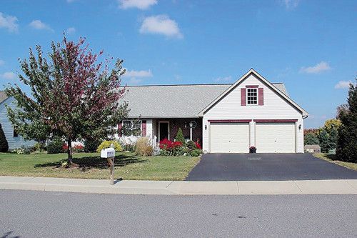 1302 CEDAR AVENUE, East Earl, PA 17519