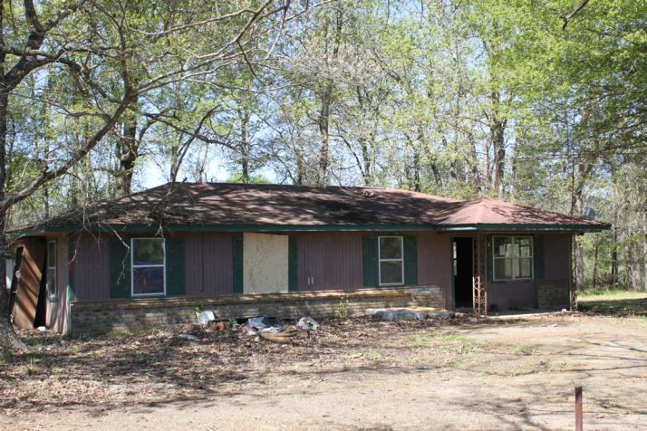 409 CR 1047, Wiergate, TX 75977