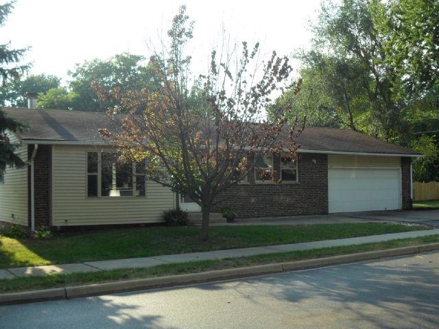 201 S Jackson St, Elwood, IL 60421