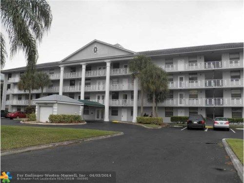 1528 WHITEHALL DR # 305, Fort Lauderdale, FL 33324