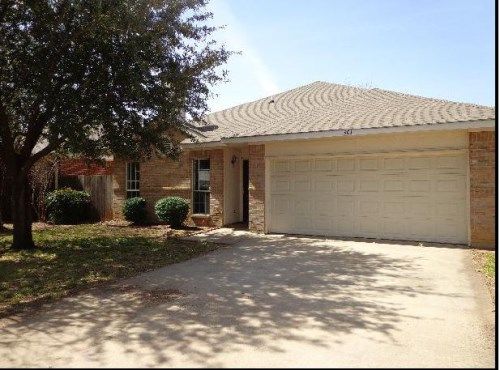 301 Boliver Ave, Lake Dallas, TX 75065