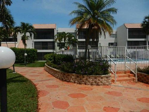 303 RACQUET CLUB RD # 202, Fort Lauderdale, FL 33326