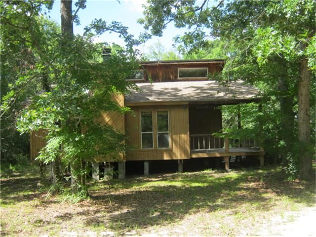 370 Hickory Hill Dr, Oakhurst, TX 77359