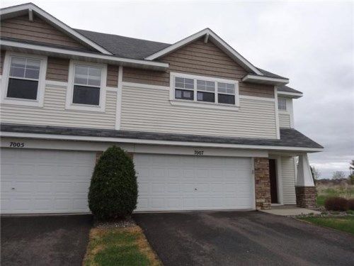 7007 Rose Dr, Rockford, MN 55373