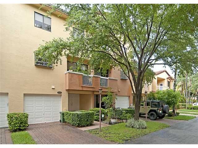 21376 MARINA # 16-C, Miami, FL 33180