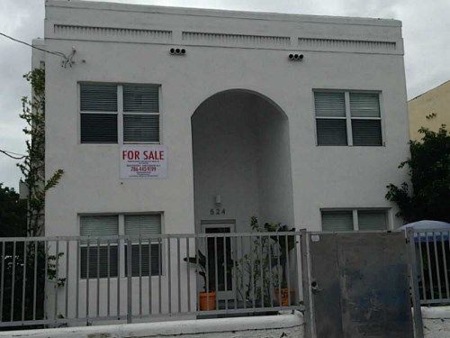 524 NW 35 ST, Miami, FL 33127