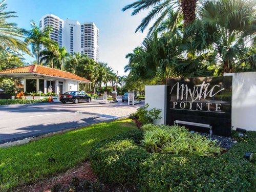 19101 NE 36 CT # 204, Miami, FL 33180