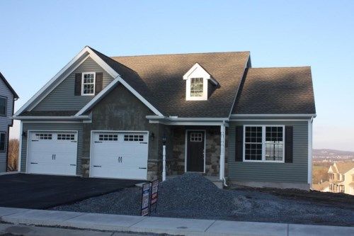 108 CARRIAGE WAY, East Earl, PA 17519
