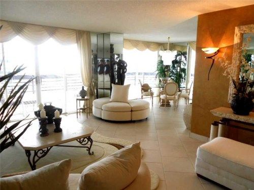 3500 Mystic Pointe Dr # 2903, Miami, FL 33180