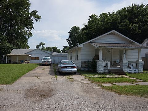 1024 E 8th, Pittsburg, KS 66762