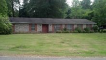 7603 Pineridge Dr Meridian, MS 39305