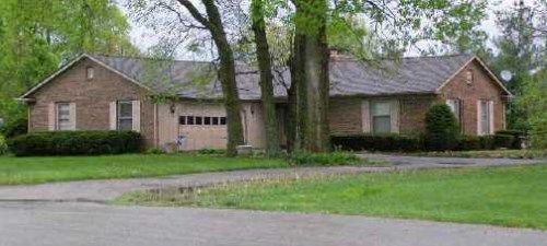 101 Pinehurst Ct, Georgetown, KY 40324