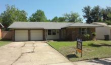 413 Darlene Ln Arlington, TX 76010