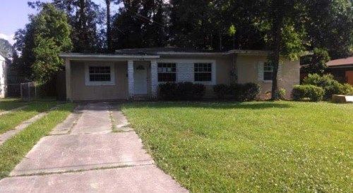 5238 Janice Cir S, Jacksonville, FL 32210