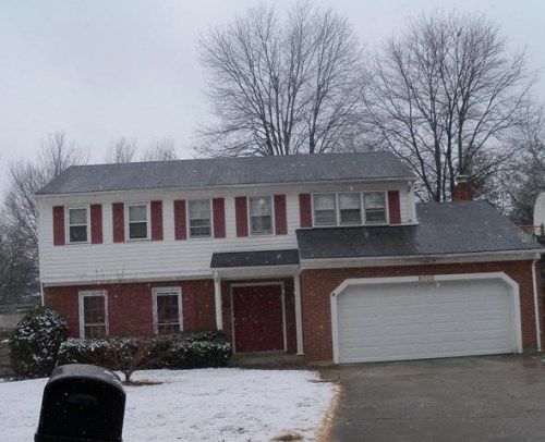 8702 Bards Court, Louisville, KY 40299