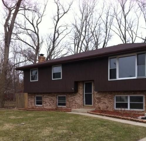 1213 N Wheeler St, Griffith, IN 46319