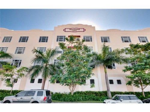 250 NW 23 ST # 304, Miami, FL 33127