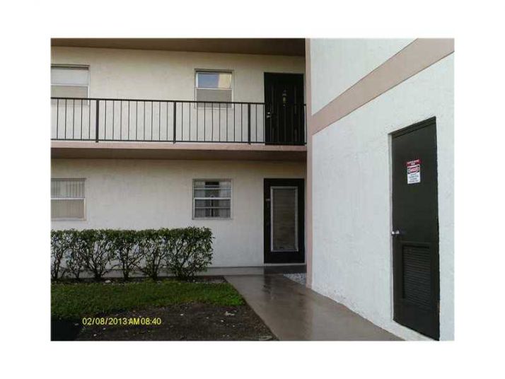 8300 SANDS POINT BL # 105, Fort Lauderdale, FL 33321