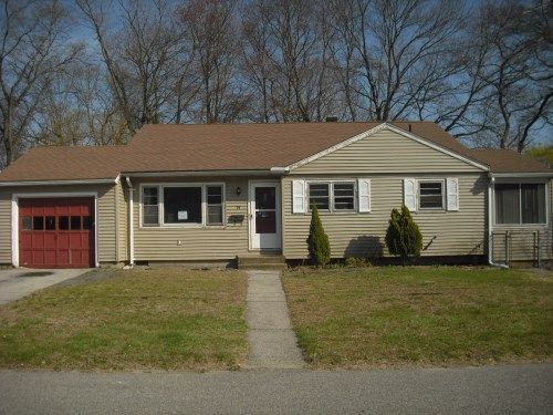 74 Glenbrook Rd, Warwick, RI 02889