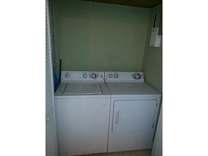 7823 NW 66TH TE, Fort Lauderdale, FL 33321