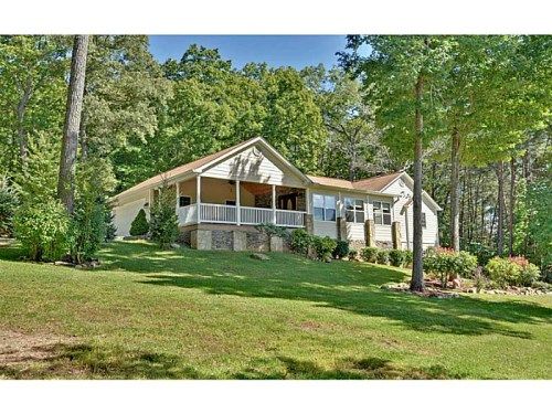 1910 Russell Manor, Hiawassee, GA 30546