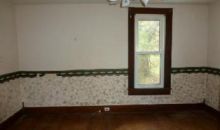 305 S Mcgown Street Raymond, IL 62560