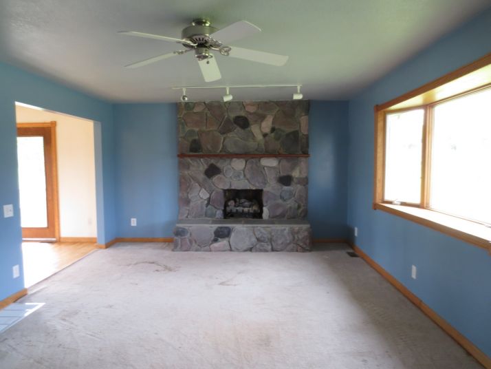 11851 N Adams Rd, North Adams, MI 49262