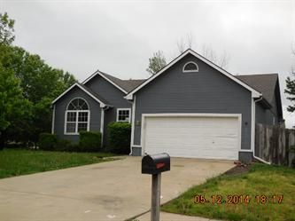 710 W Bluebird St, Gardner, KS 66030
