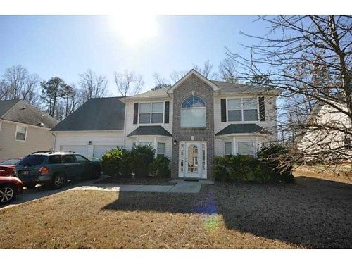 6113 Redtop Loop, Fairburn, GA 30213