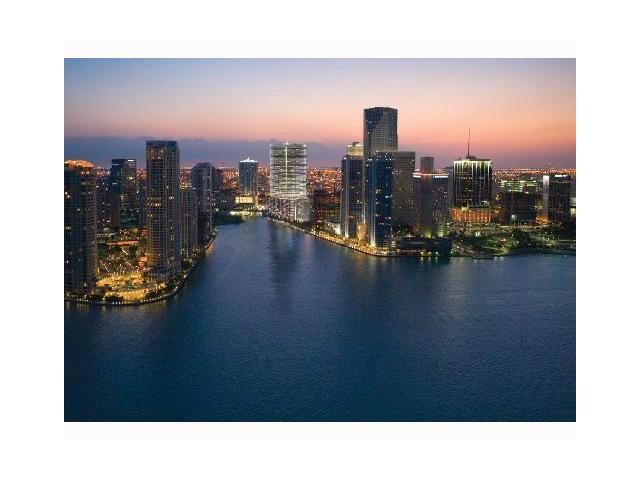 200 BISCAYNE BLVD WY # 3712, Miami, FL 33131