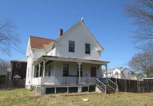 605 Hollis St, Framingham, MA 01702