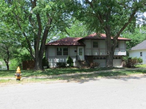 4012 S Bedford Ave, Independence, MO 64055
