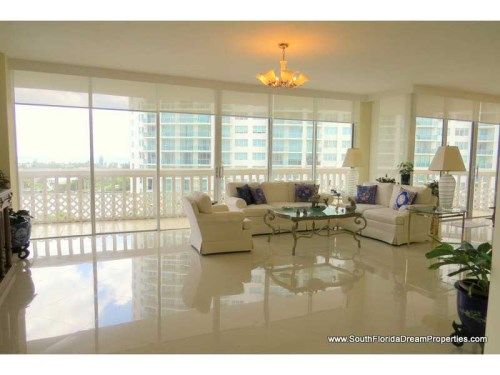 20281 E COUNTRY CLUB DR # 714, Miami, FL 33180