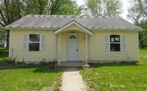 4602 Franklin Rd, Mexico, MO 65265