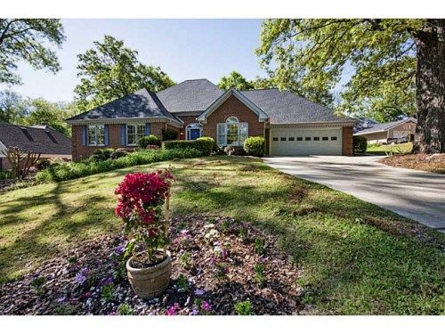 520 Oak Cove, Norcross, GA 30071